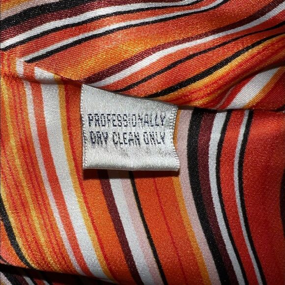 Just B button up jacket with mesh detail and bright lining size XL 100% linen - Picture 9 of 10